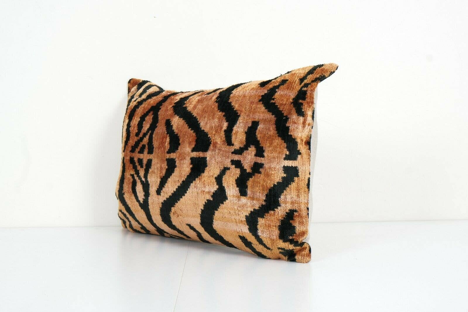 Tiger Silk Ikat Velvet Pillow Cover | 16'' x 22''