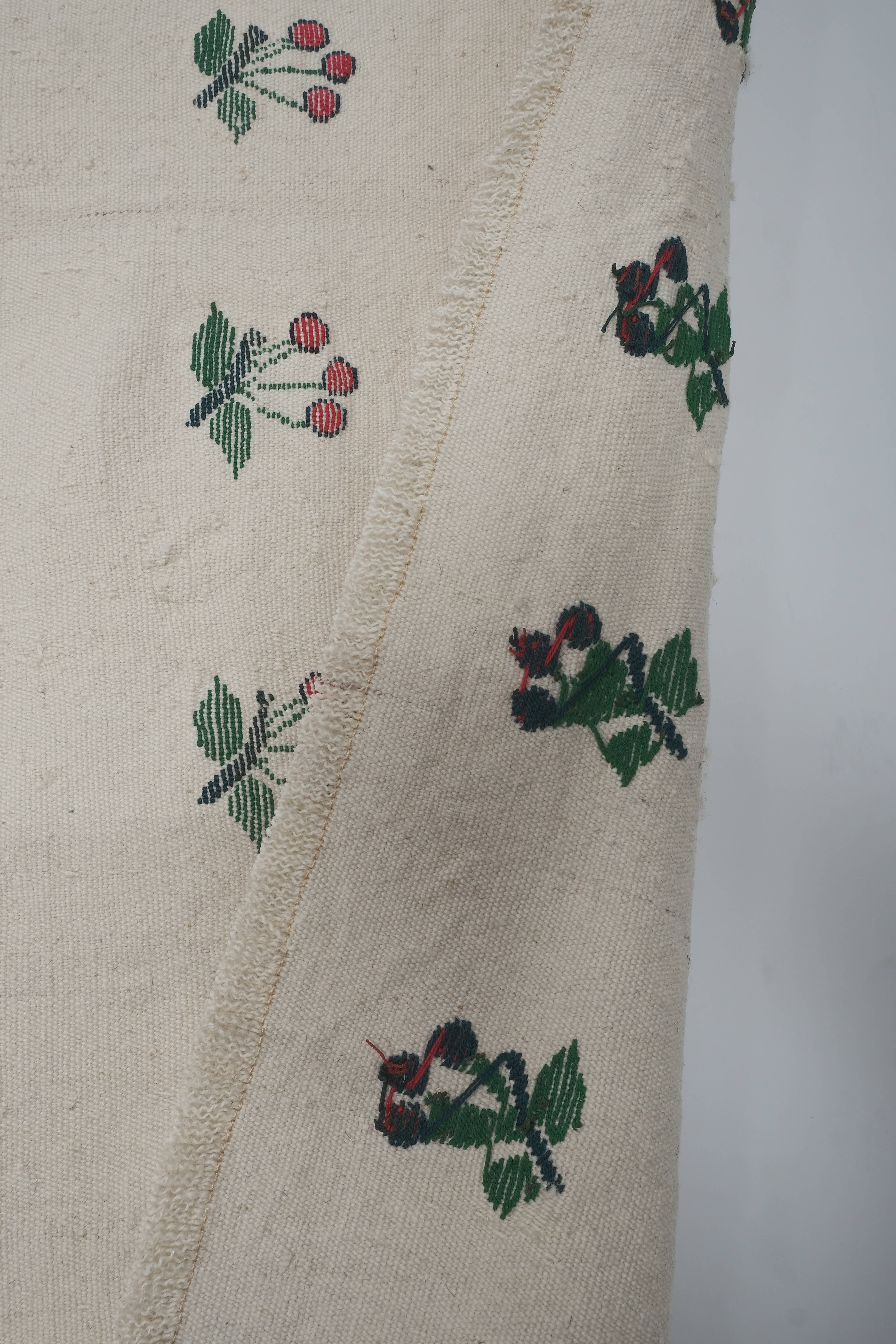 Vintage Turkish Kilim Rug 5'7'' x 9'8''