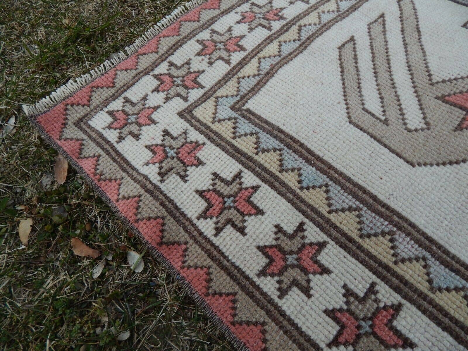 Vintage Kilim Rug 3'10'' x 4'