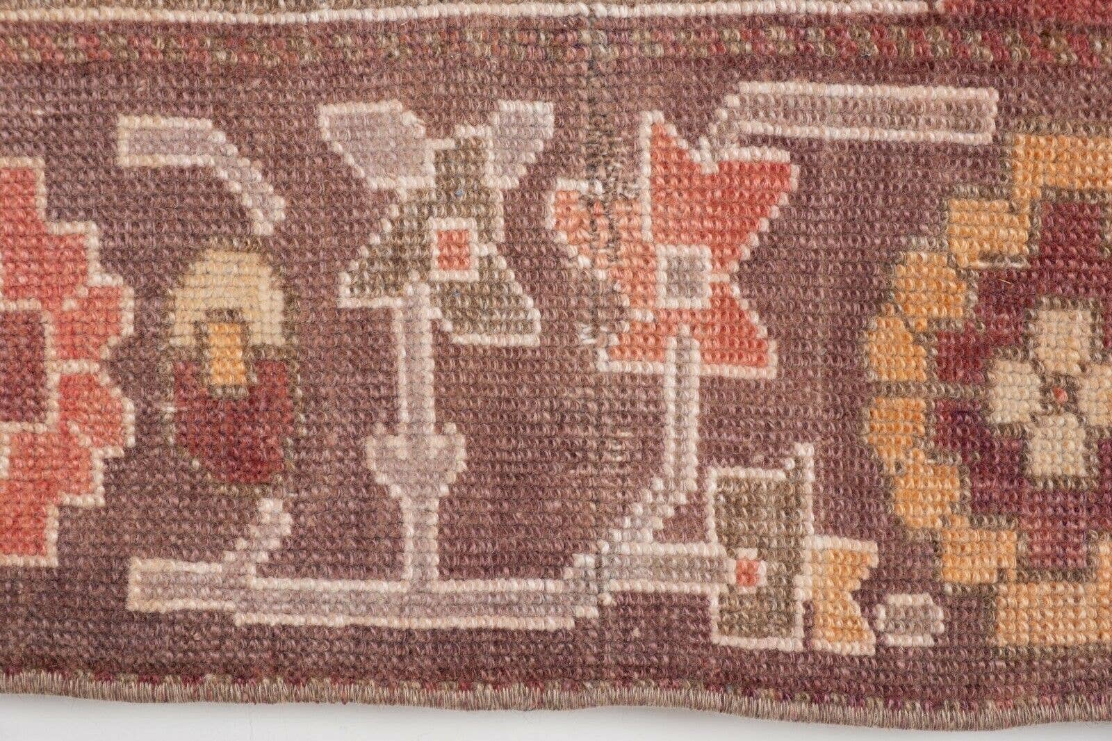 Vintage Turkish Karapinar Rug 5' x 8'6''