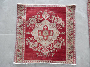 Vintage Turkish Yastik Rugs Set of 2 | 24'' x 24''