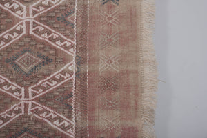 Vintage Turkish Kilim Rug 5'5'' x 7'8''