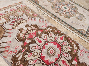 Vintage Turkish Yastik Rugs Set of 2 | 20'' x 26''