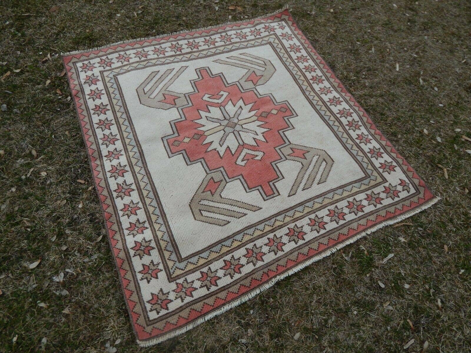 Vintage Kilim Rug 3'10'' x 4'