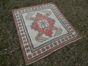 Vintage Kilim Rug 3'10'' x 4'