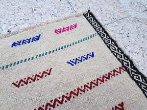 Vintage Turkish Kilim Rug 17'' x 22''