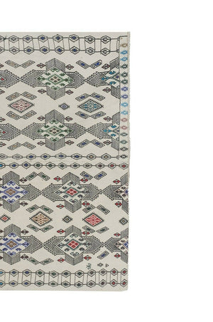 Vintage Turkish Rug 5'7'' x 6'11''