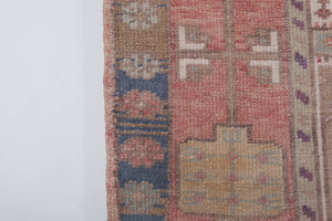 Vintage Turkish Rug 4'1'' x 6'5''