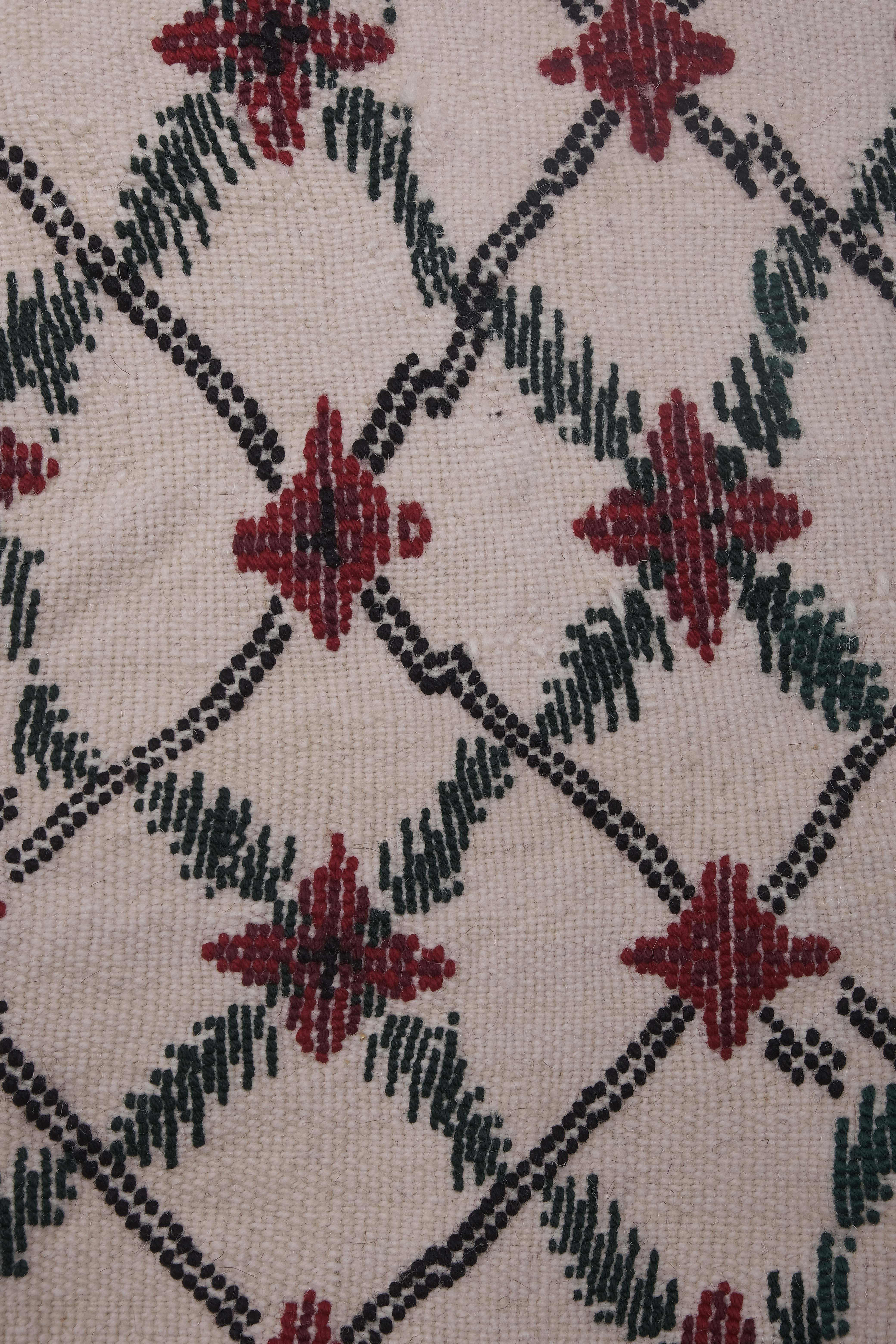 Vintage Kilim Rug 5'5'' x 8'