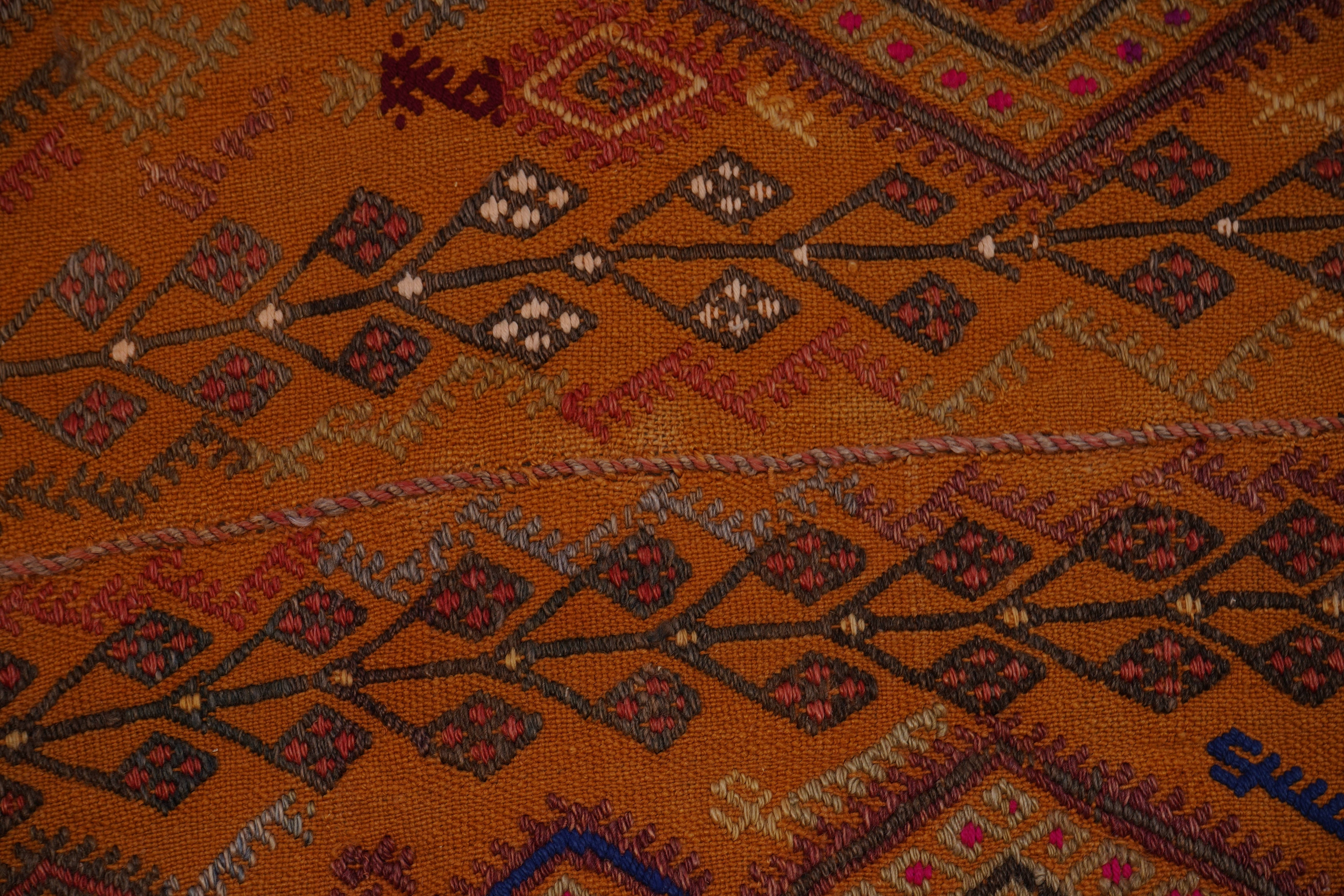 Vintage Turkish Karapinar Kilim Rug 5'5'' x 8'3''