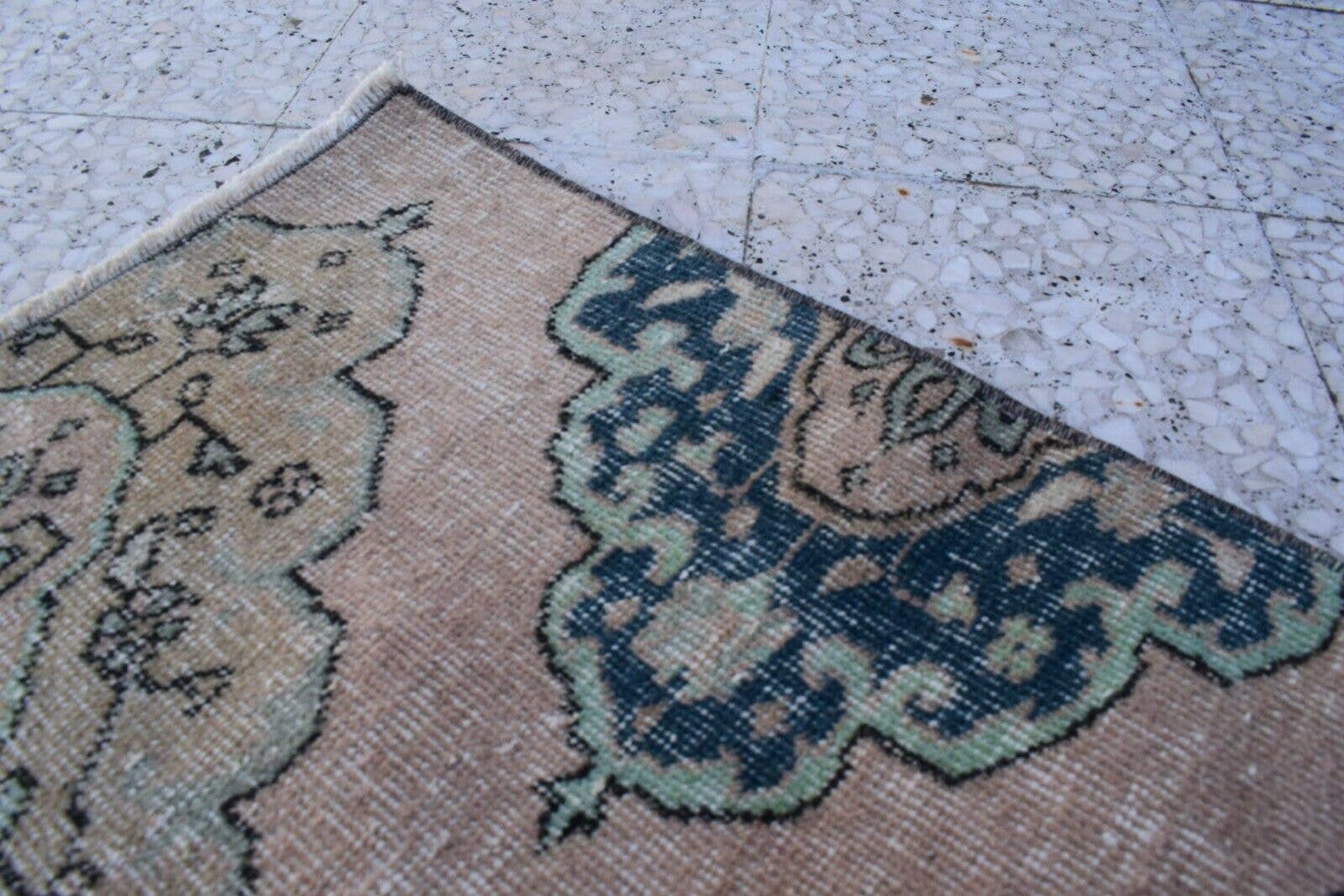 Vintage Turkish Rug 24'' x 34''