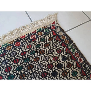 Vintage Kilim Yastik Rug 20'' x 32''