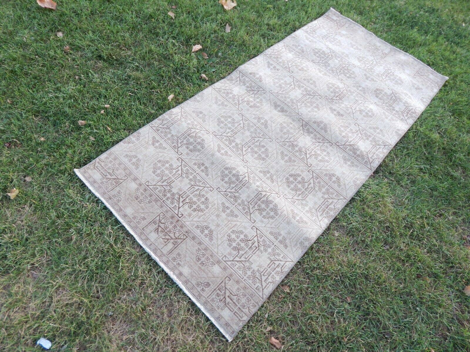 Vintage Turkish Rug 2'9'' x 6'