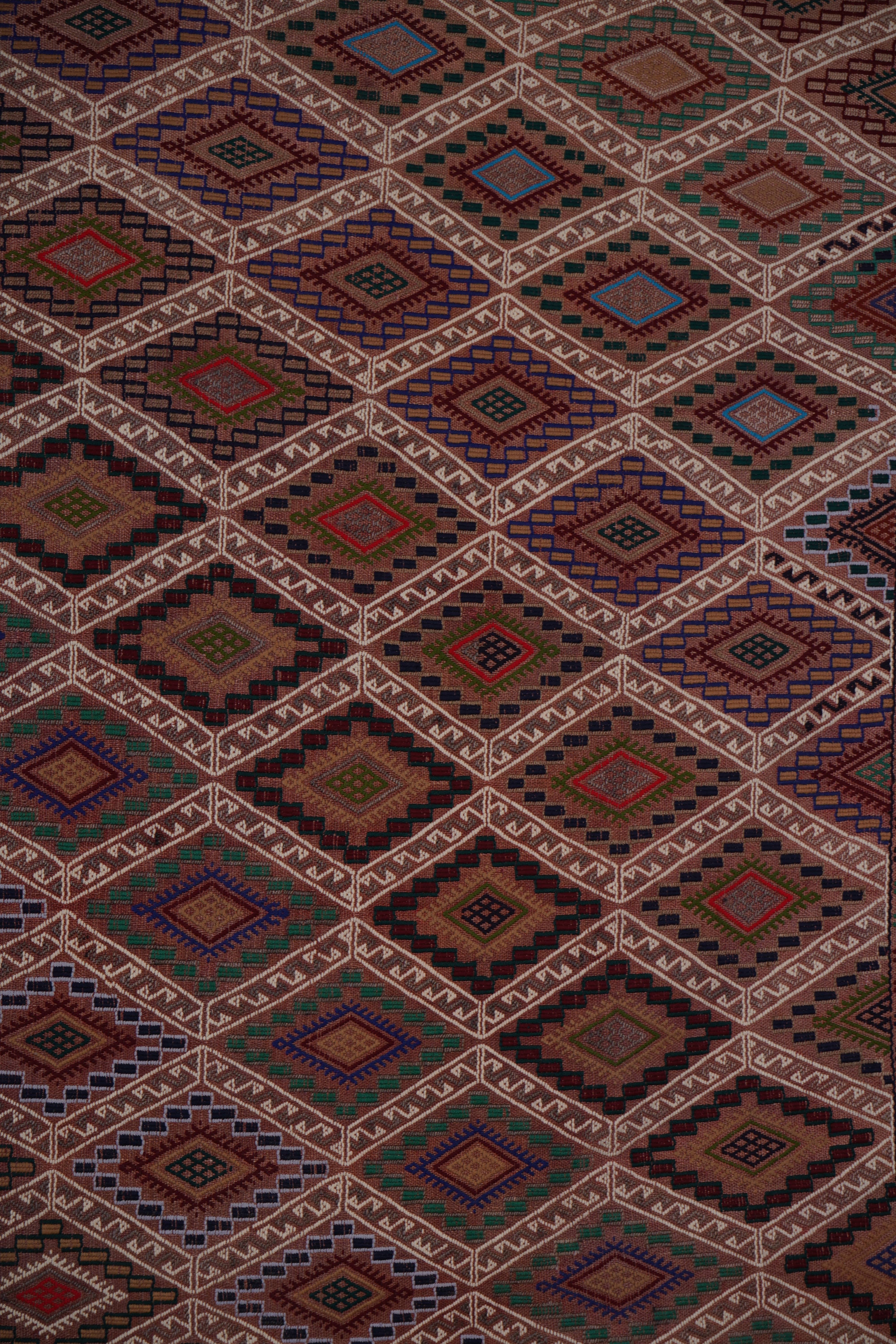 Vintage Turkish Kilim Rug 5'6'' x 8'5''