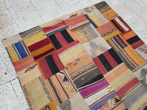 Vintage Turkish Kilim Rug 4'10'' x 6'6''