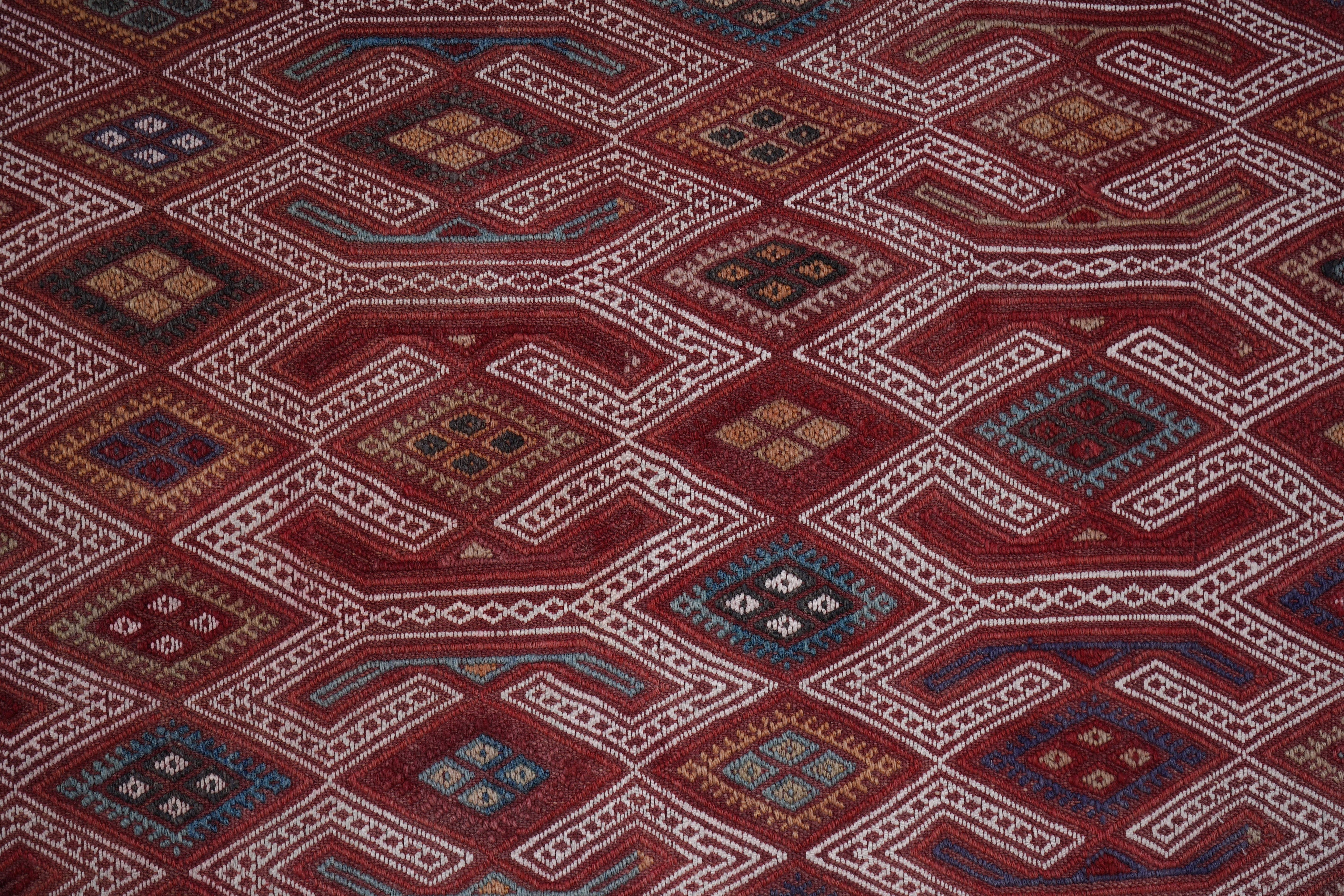 Vintage Turkish Kilim Rug 5'9'' x 8'2''