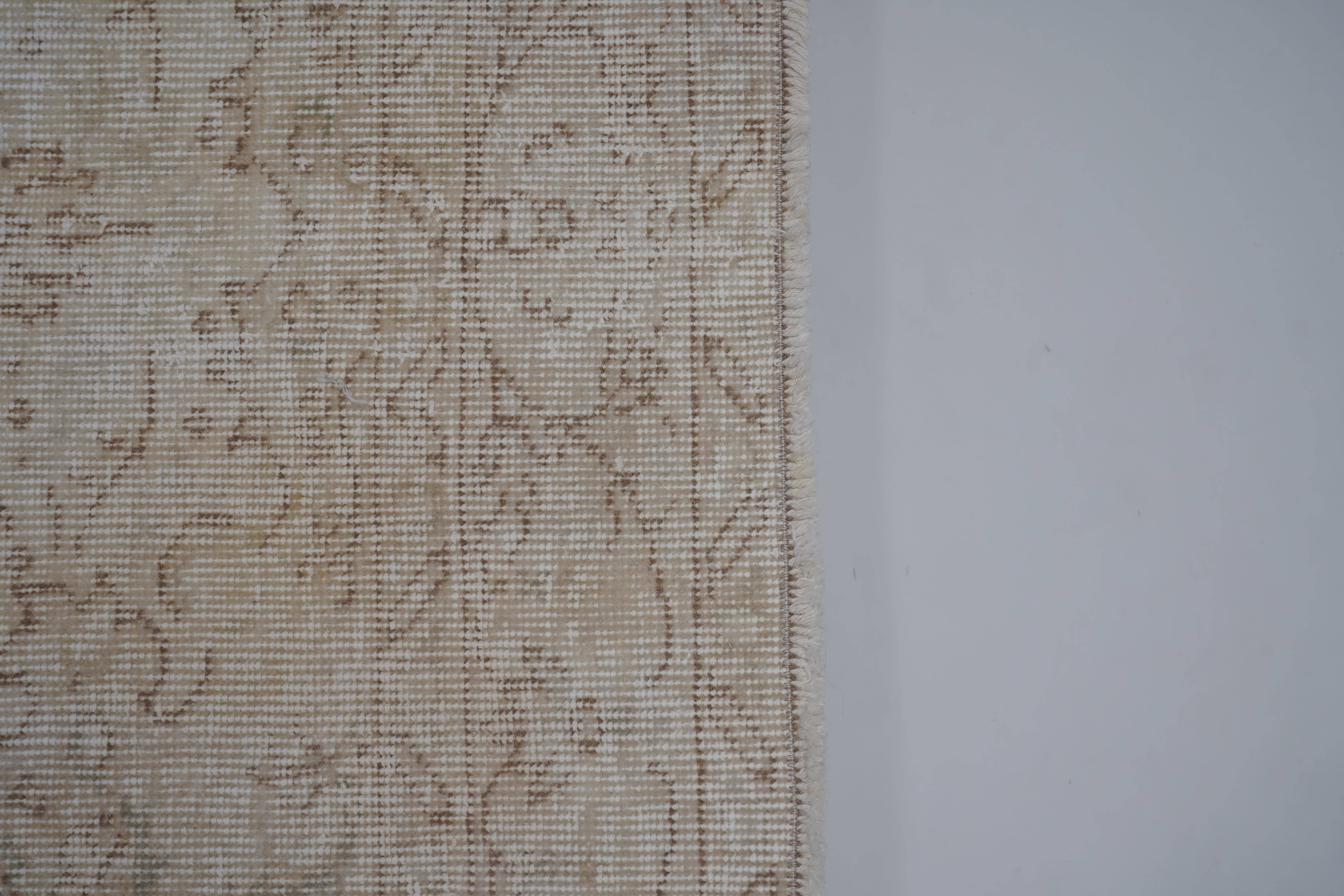 Vintage Turkish Rug 4'7'' x 8'7''