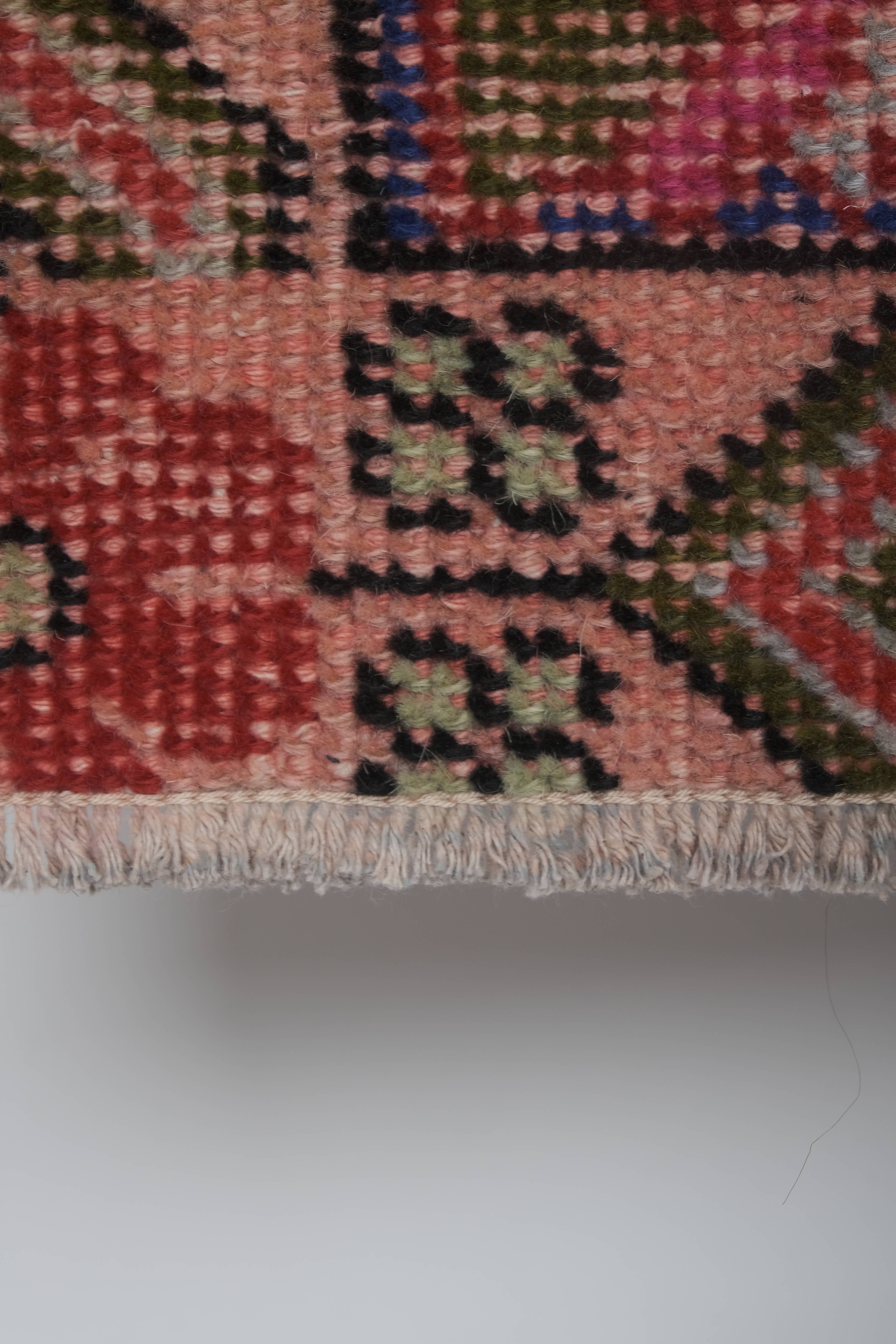 Vintage Turkish Rug 4'6'' x 7'3''