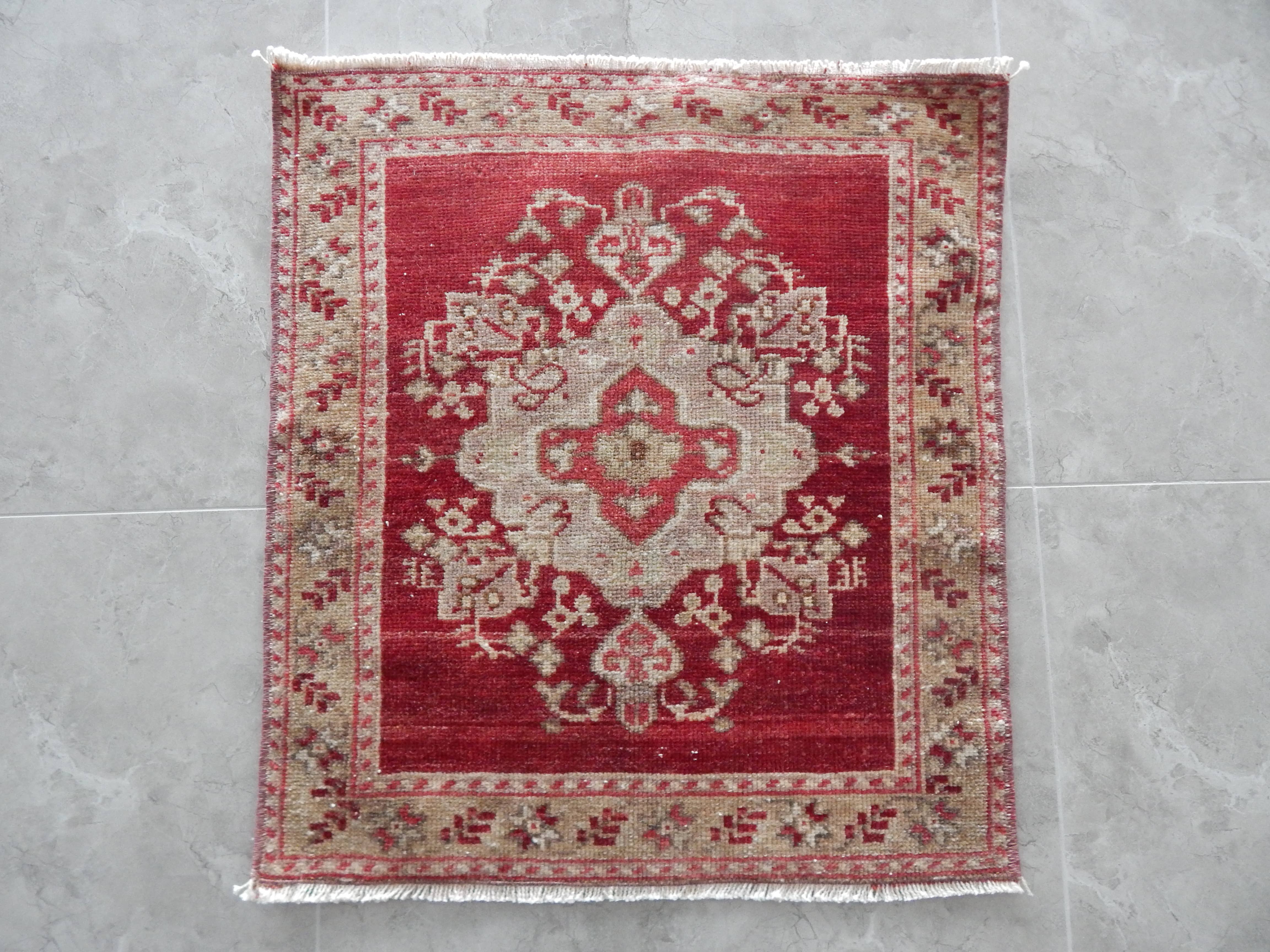 Vintage Turkish Yastik Rugs Set of 2 | 24'' x 24''