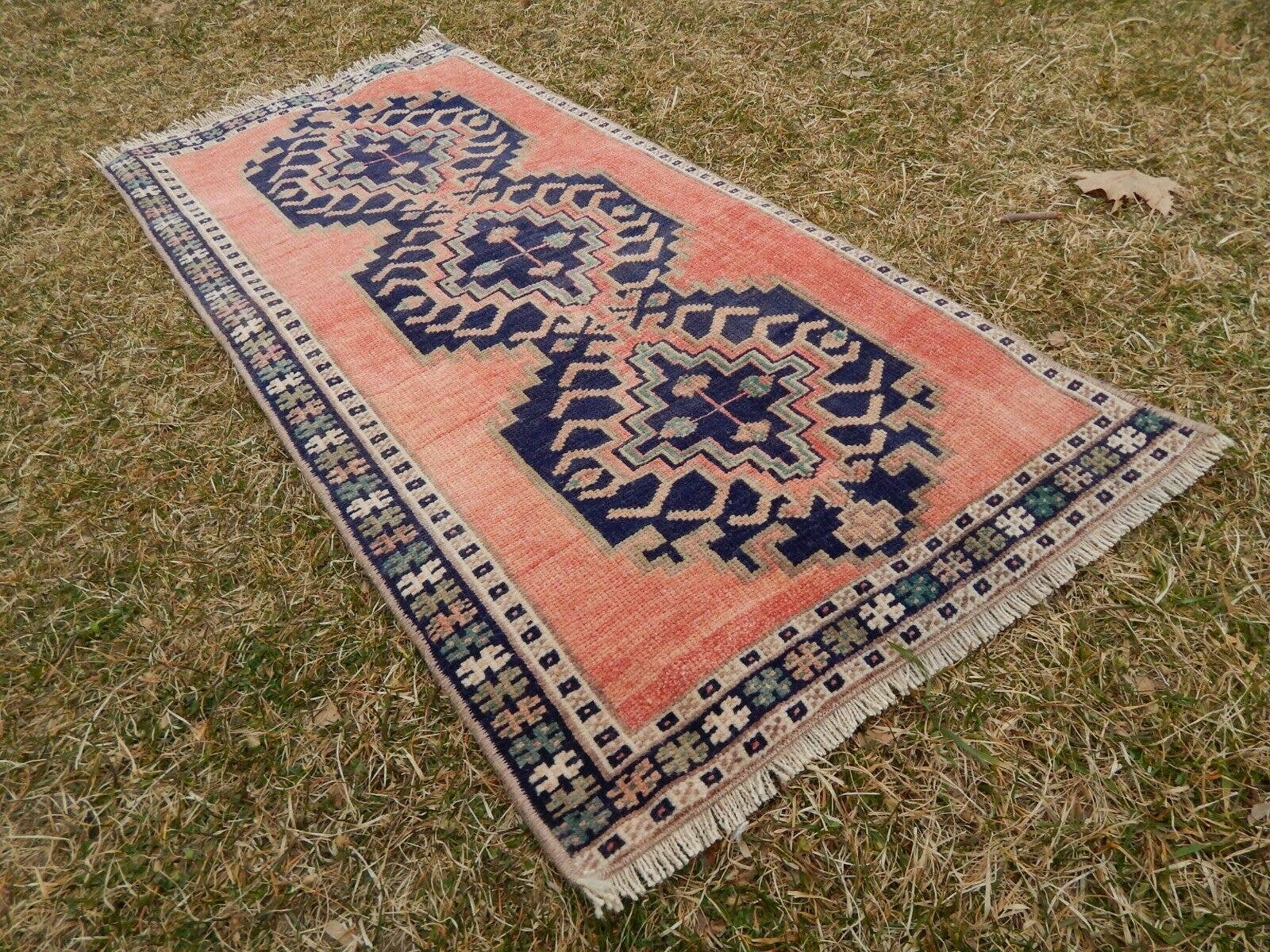 Vintage Oushak Rug 18'' x 39''