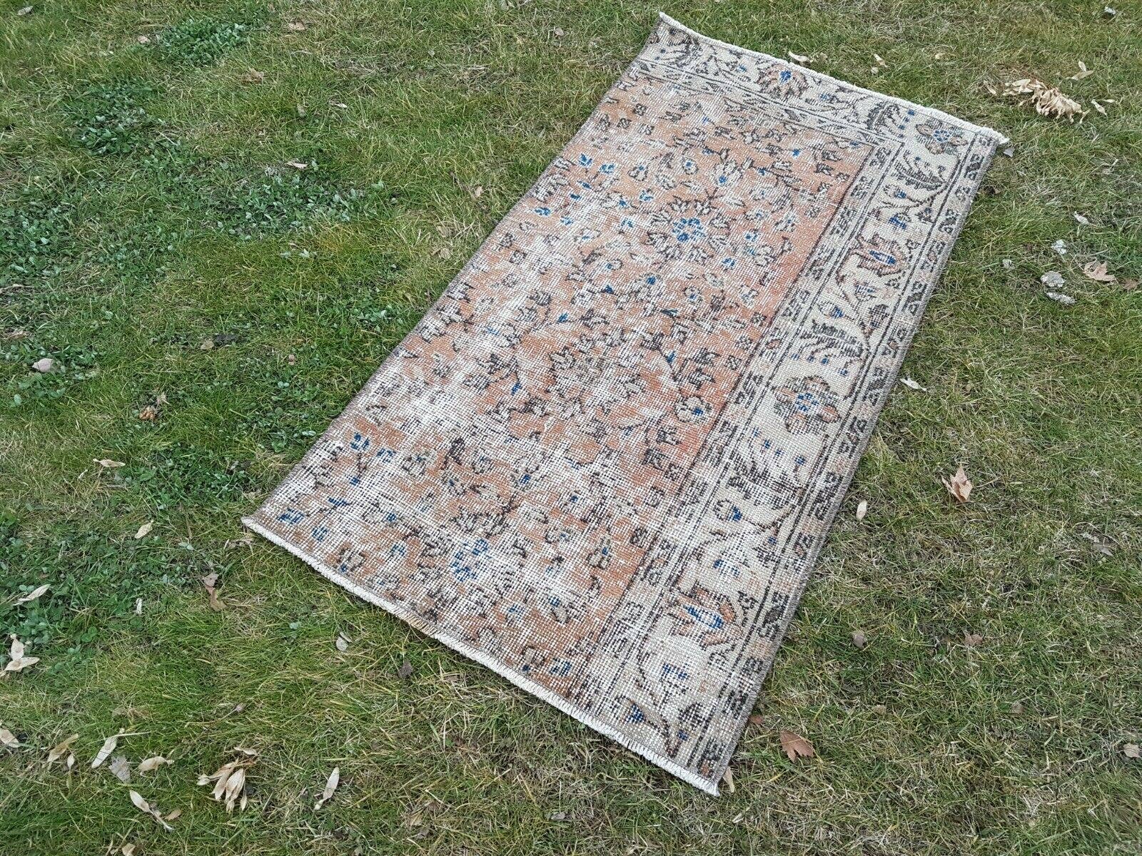 Vintage Turkish Rug 27'' x 51''