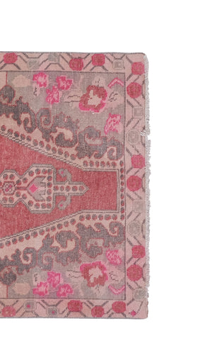 Vintage Turkish Rug 3'11'' x 7'7''