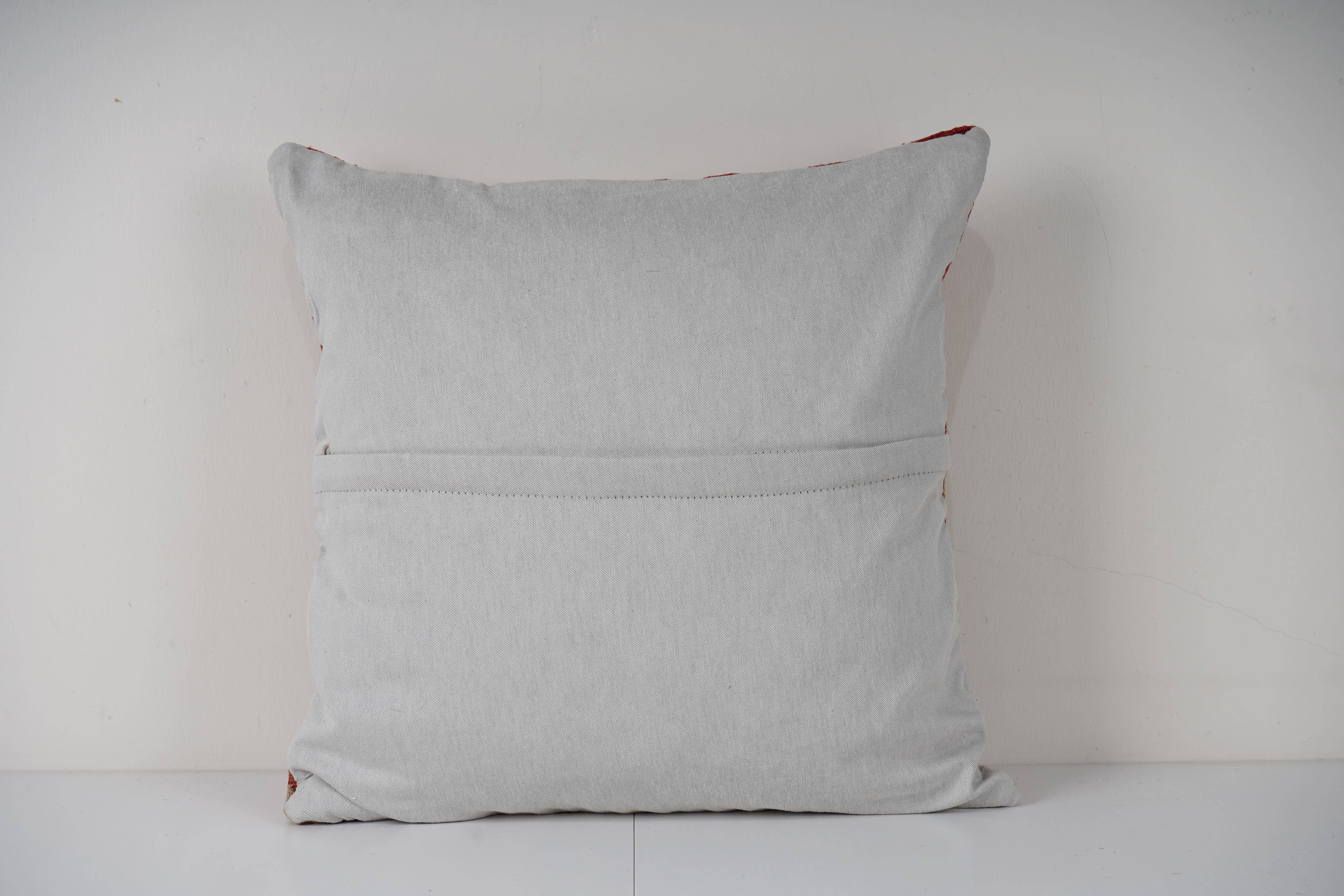 Kilim Pillow Cover | 20'' x 20''