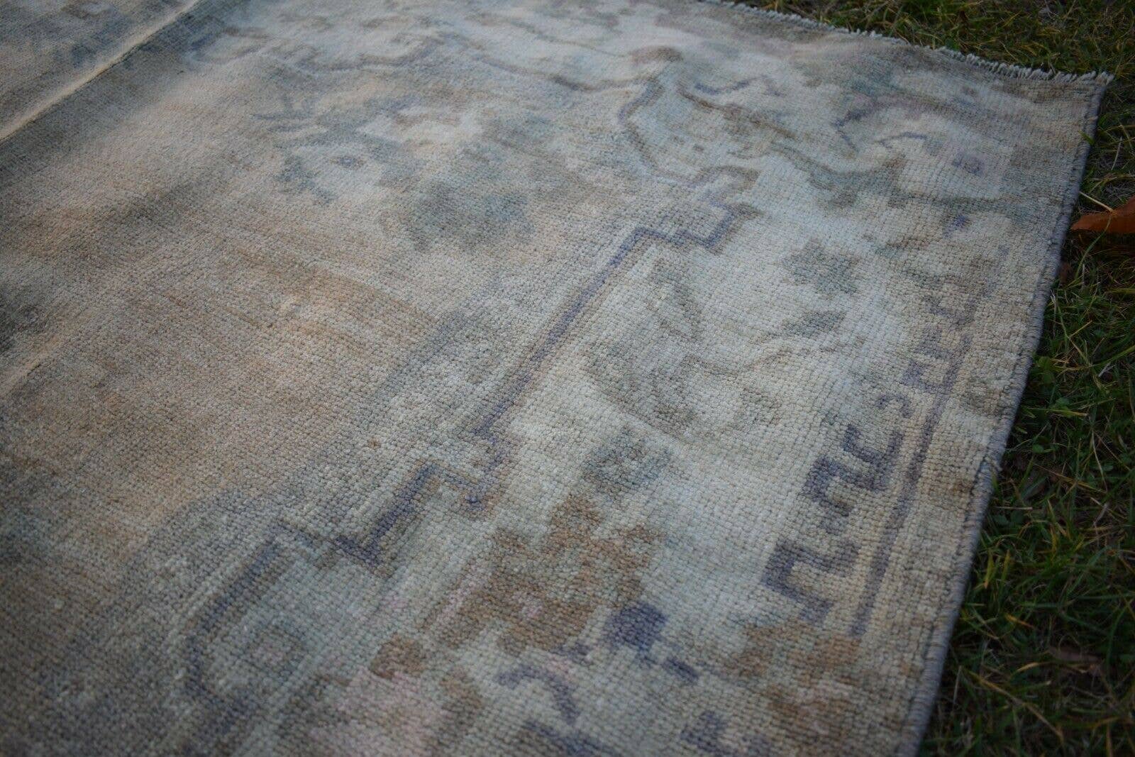 Vintage Turkish Karapinar Rug 4'11'' x 6'7''