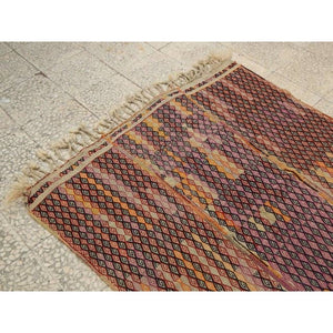 Vintage Turkish Kilim Rug 4'2'' x 5'