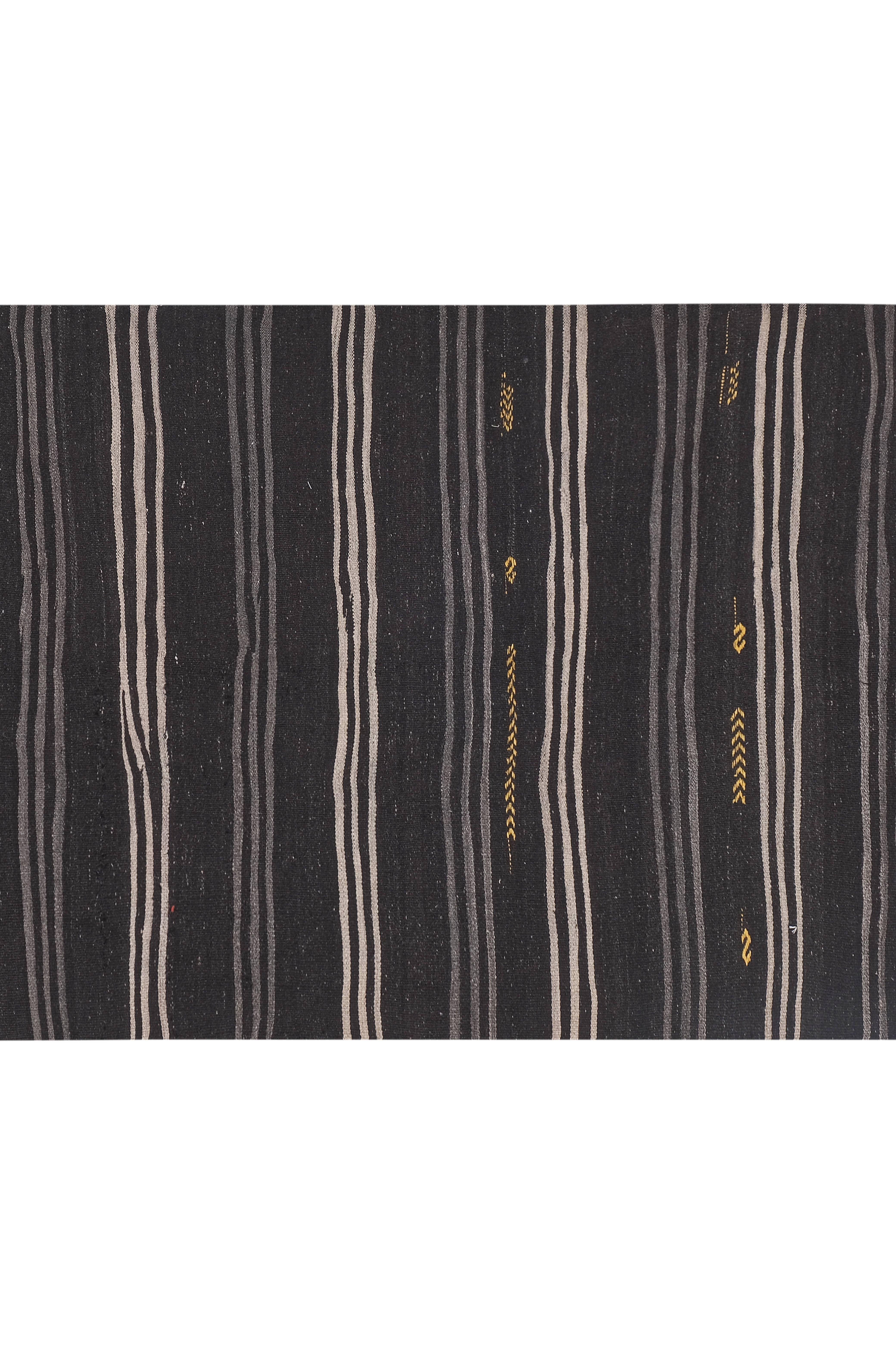 Vintage Turkish Kilim Rug 5'5'' x 11'8''