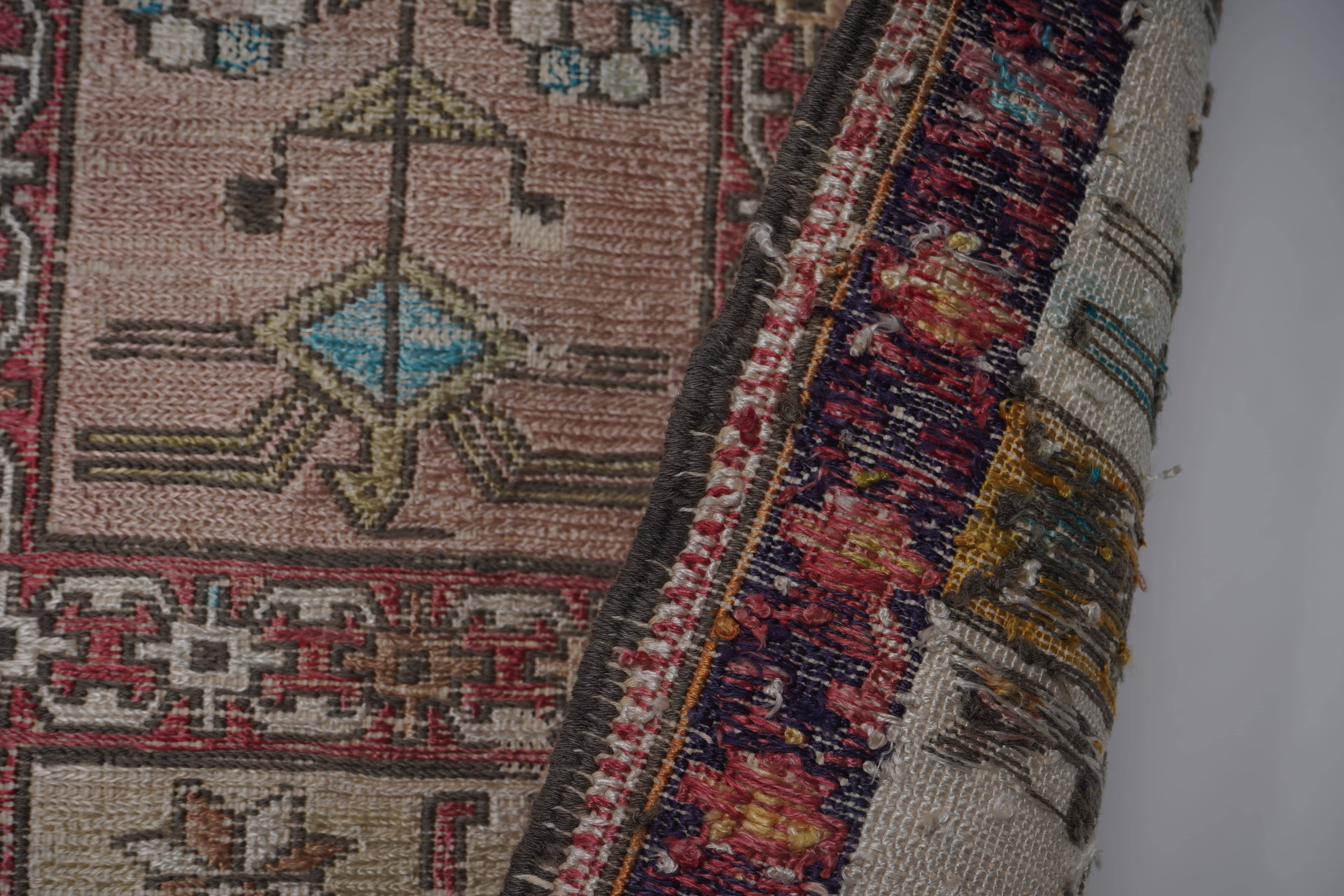 Vintage Turkish Soumac Kilim Rug 4'1'' x 5'8''