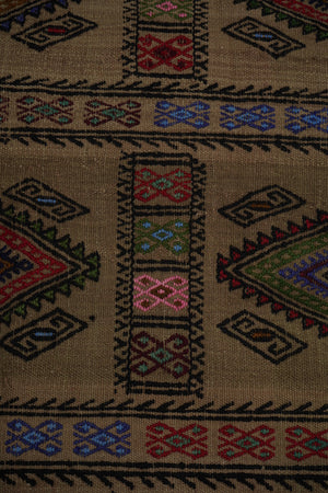 Vintage Turkish Kilim Rug 5'7'' x 7'7''