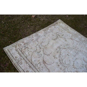 Vintage Turkish Rug 5'5'' x 8'5''
