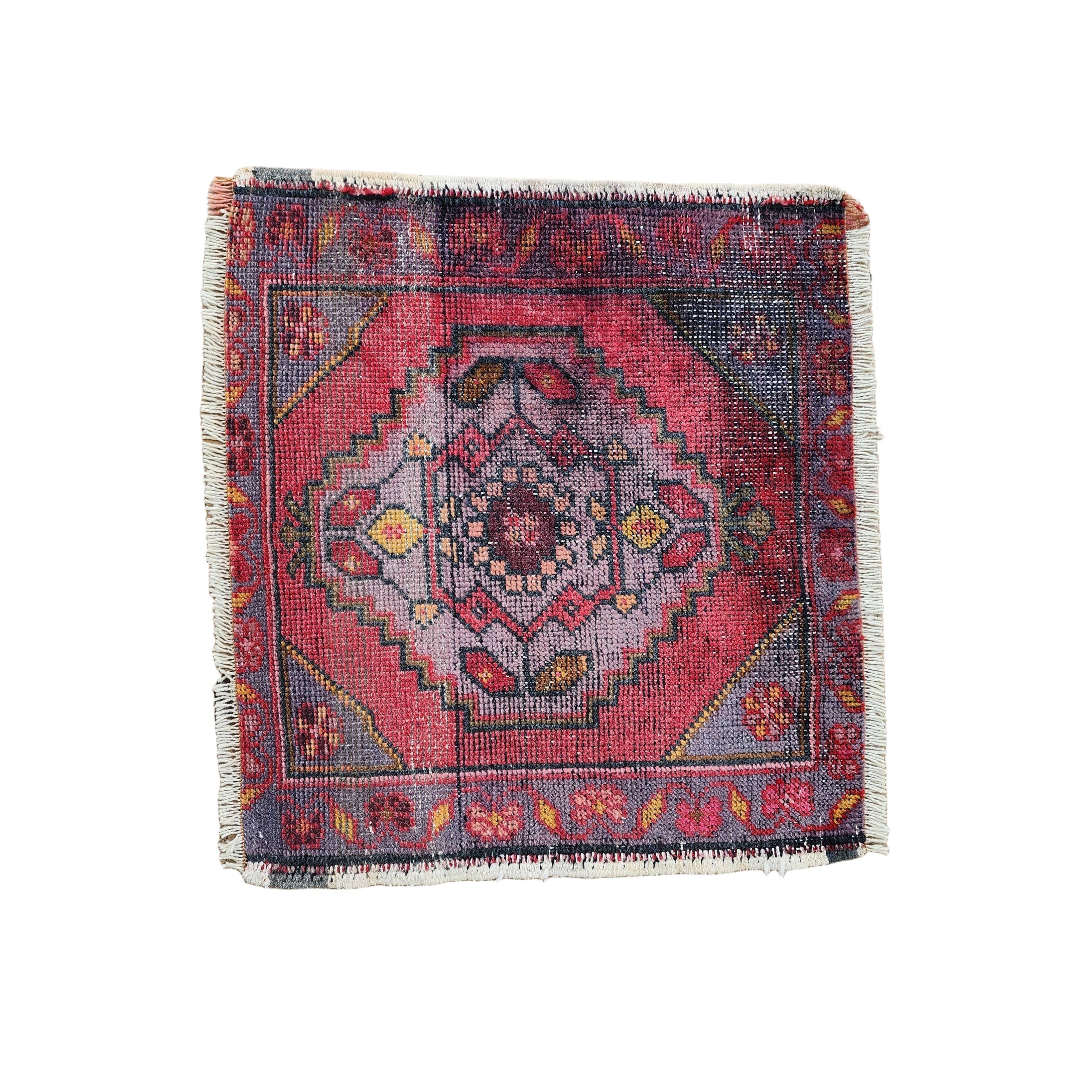 Vintage Turkish Rug 25'' x 28''
