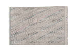 Vintage Turkish Kilim Rug 5'1'' x 7'6''