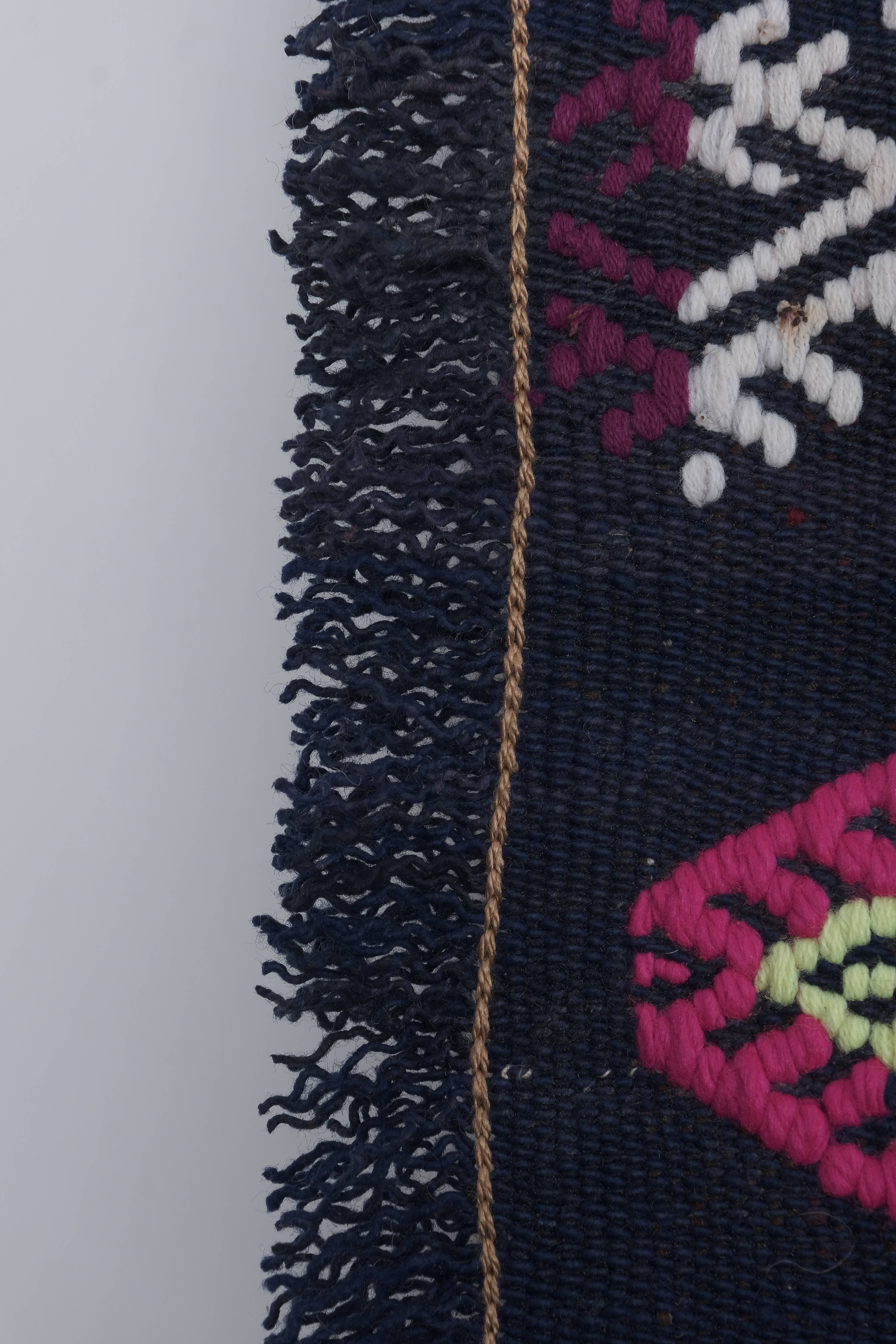 Vintage Kurdish Kilim Rug 5'7'' x 9'8''