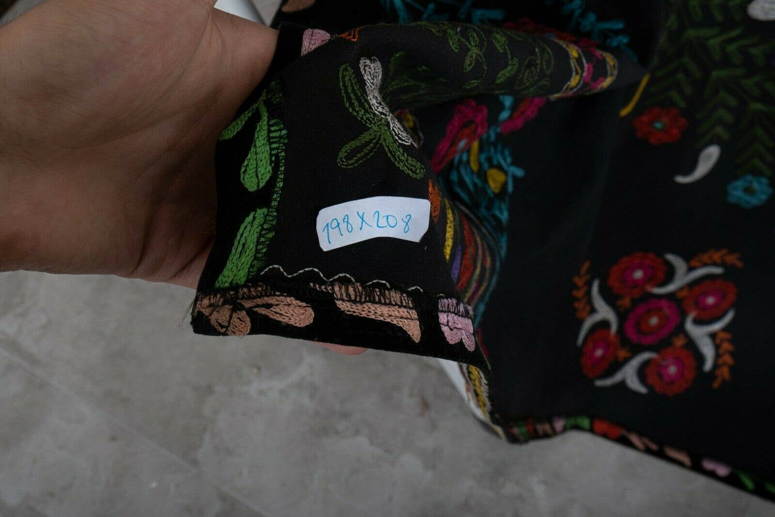 Suzani Wall Hanging & Bedspread | 6'6'' x 6'10''