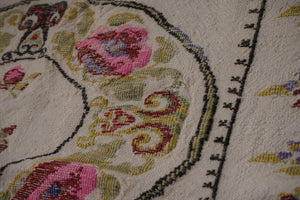 Vintage Turkish Kilim Rug 33'' x 40''
