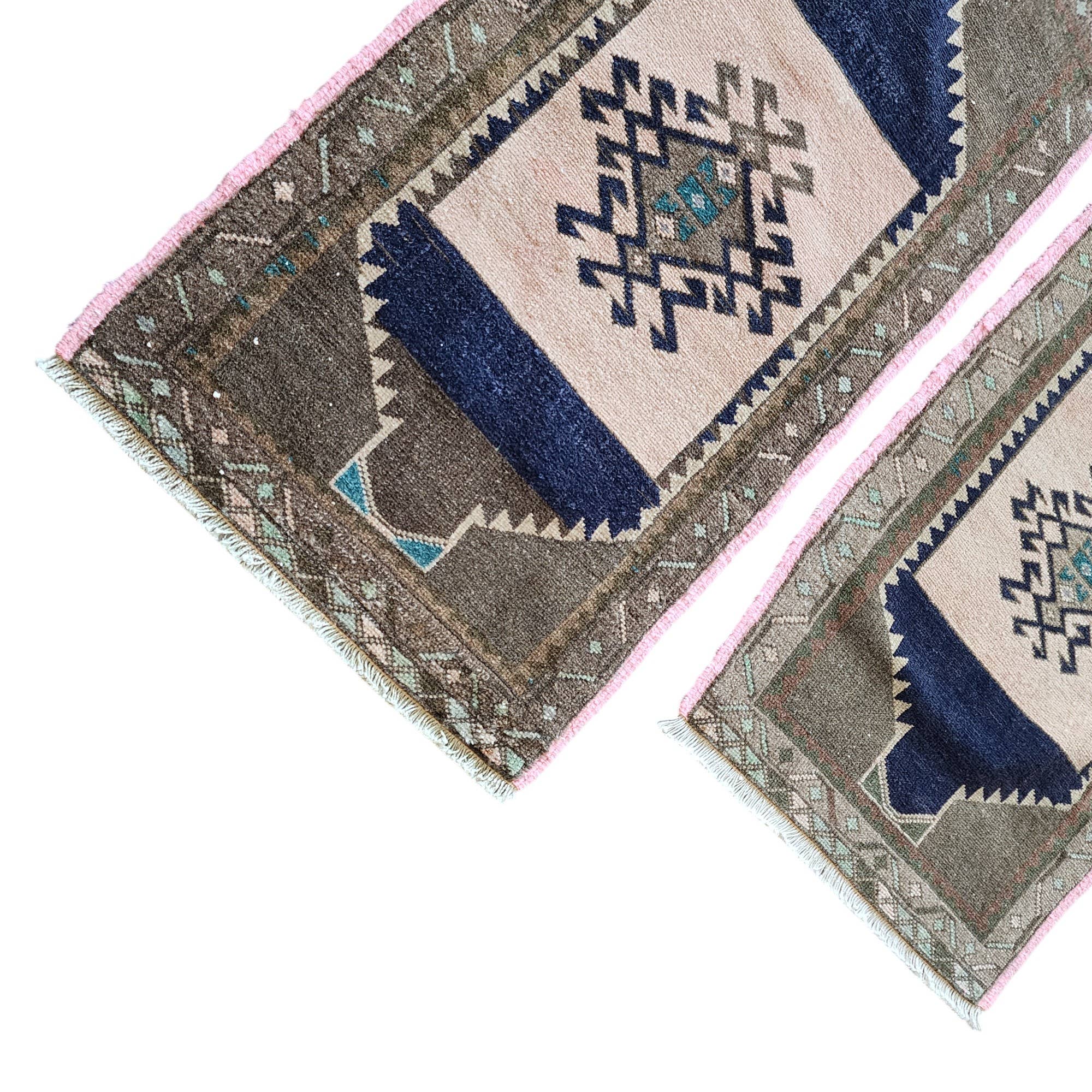 Vintage Oushak Yastik Rugs Set of 2 | 21'' x 32''