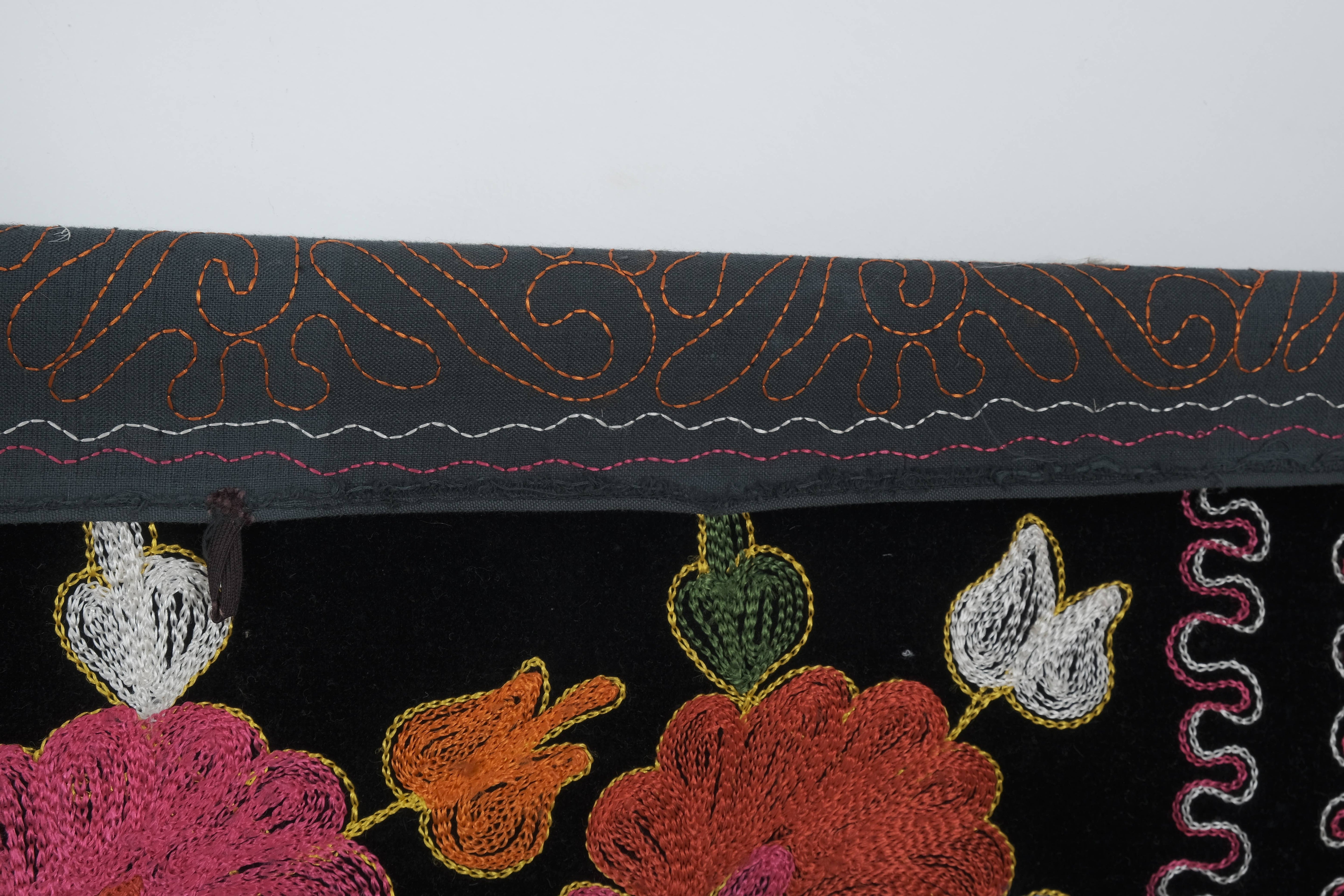 Parrot Suzani Table Runner | 1'7'' x 12'4''