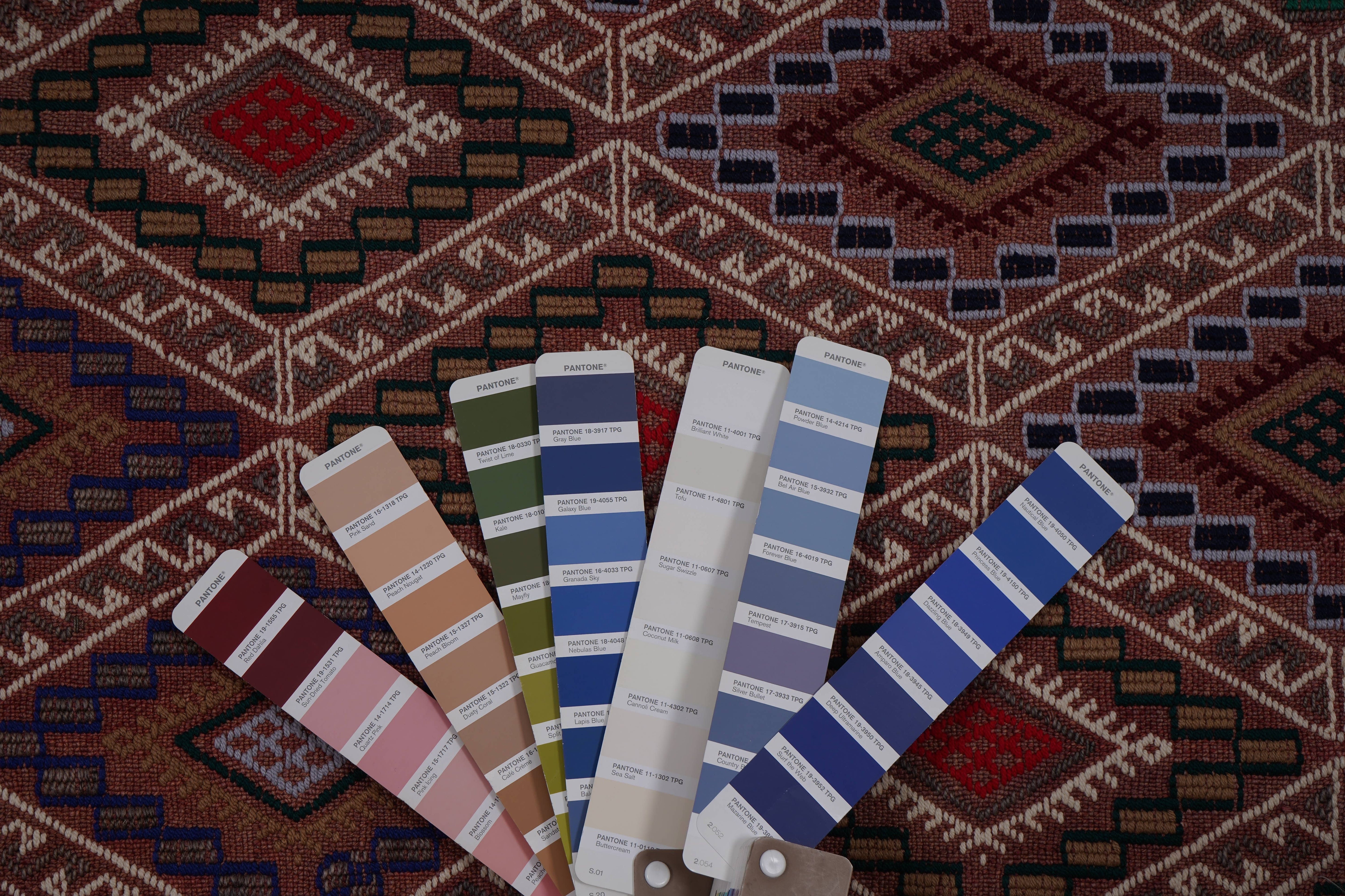 Vintage Turkish Kilim Rug 5'6'' x 8'5''