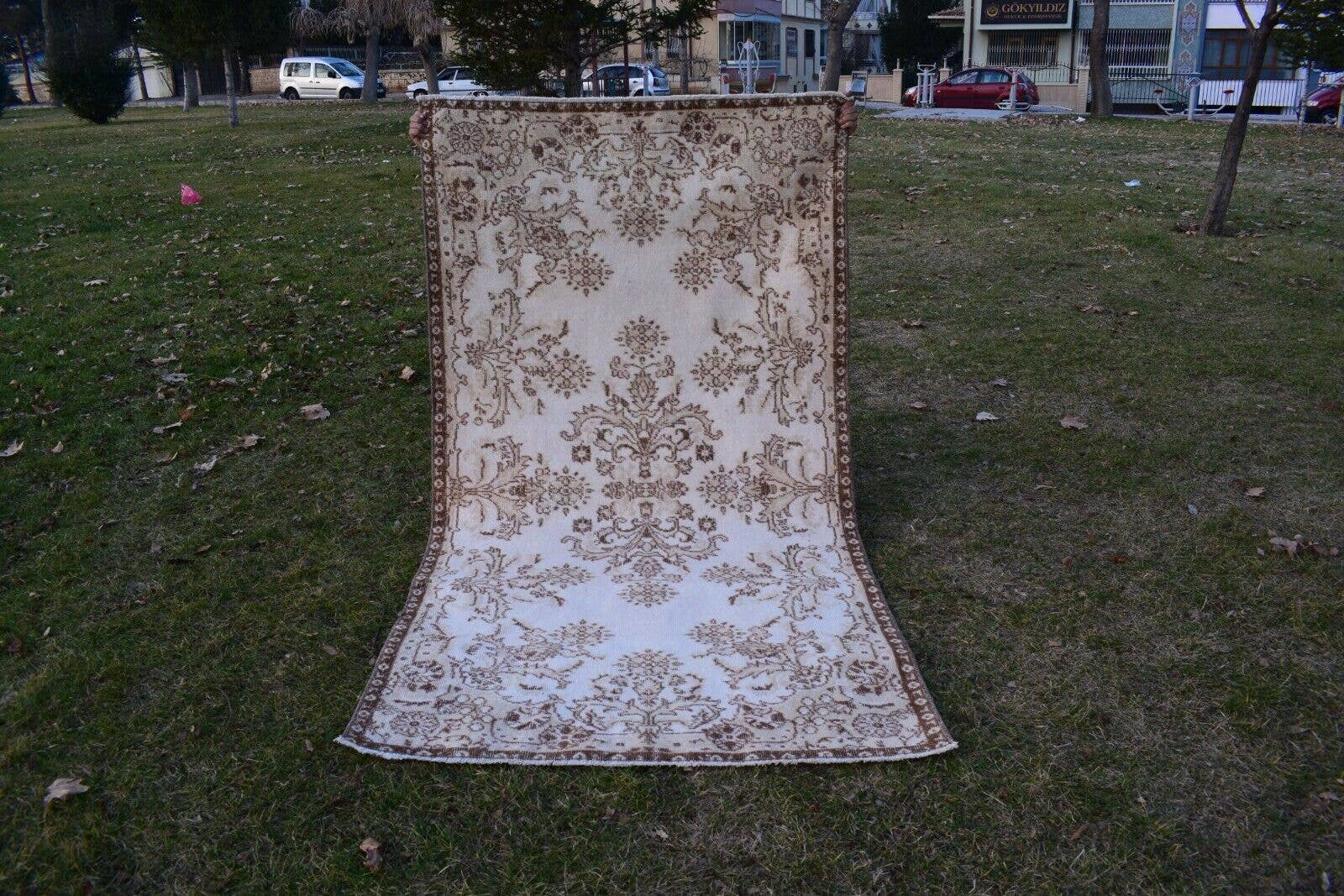 Vintage Turkish Rug 3'10'' x 7'1''
