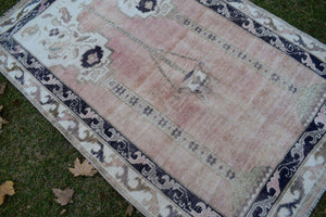 Vintage Oushak Rug 3'6'' x 5'8''
