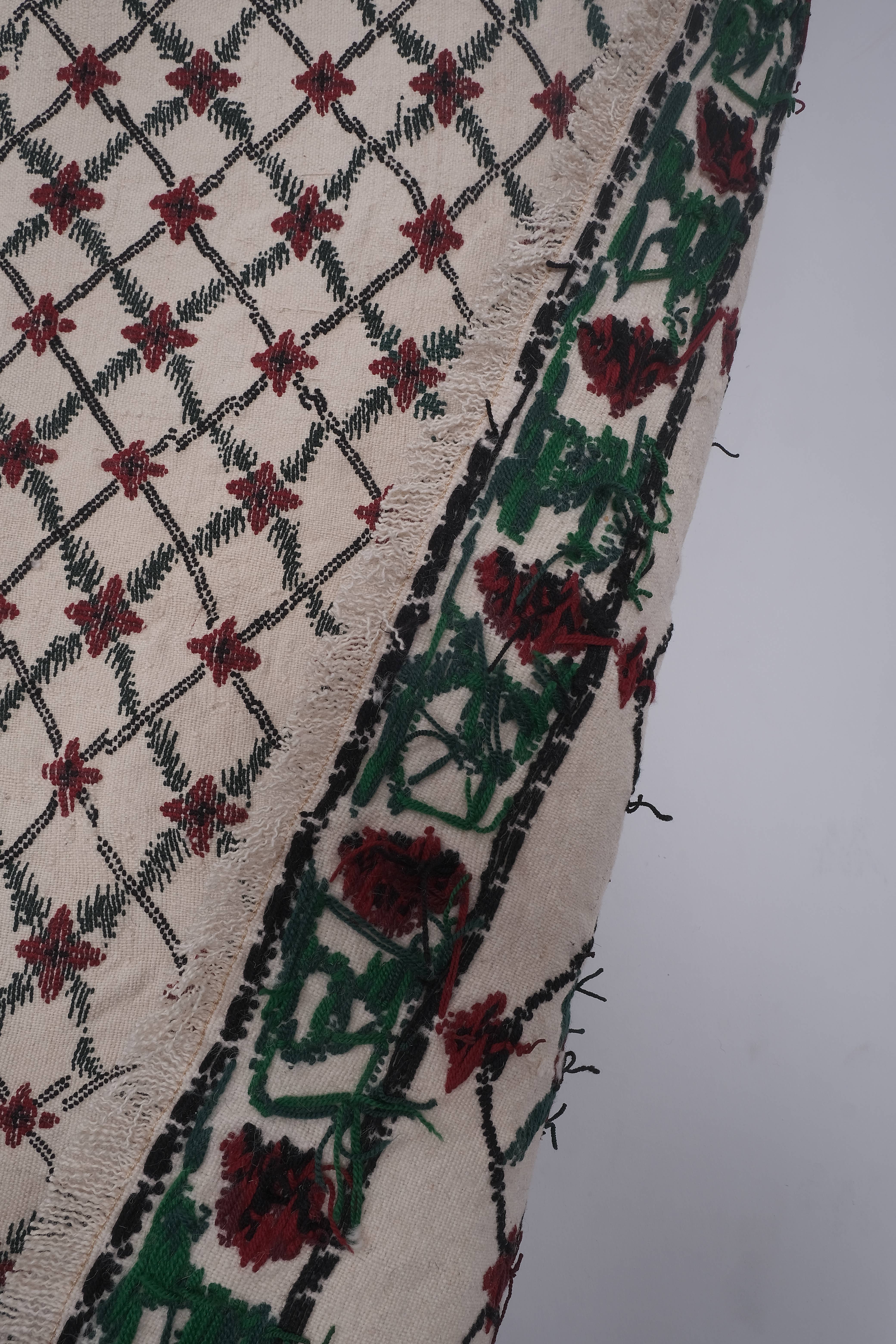 Vintage Kilim Rug 5'5'' x 8'