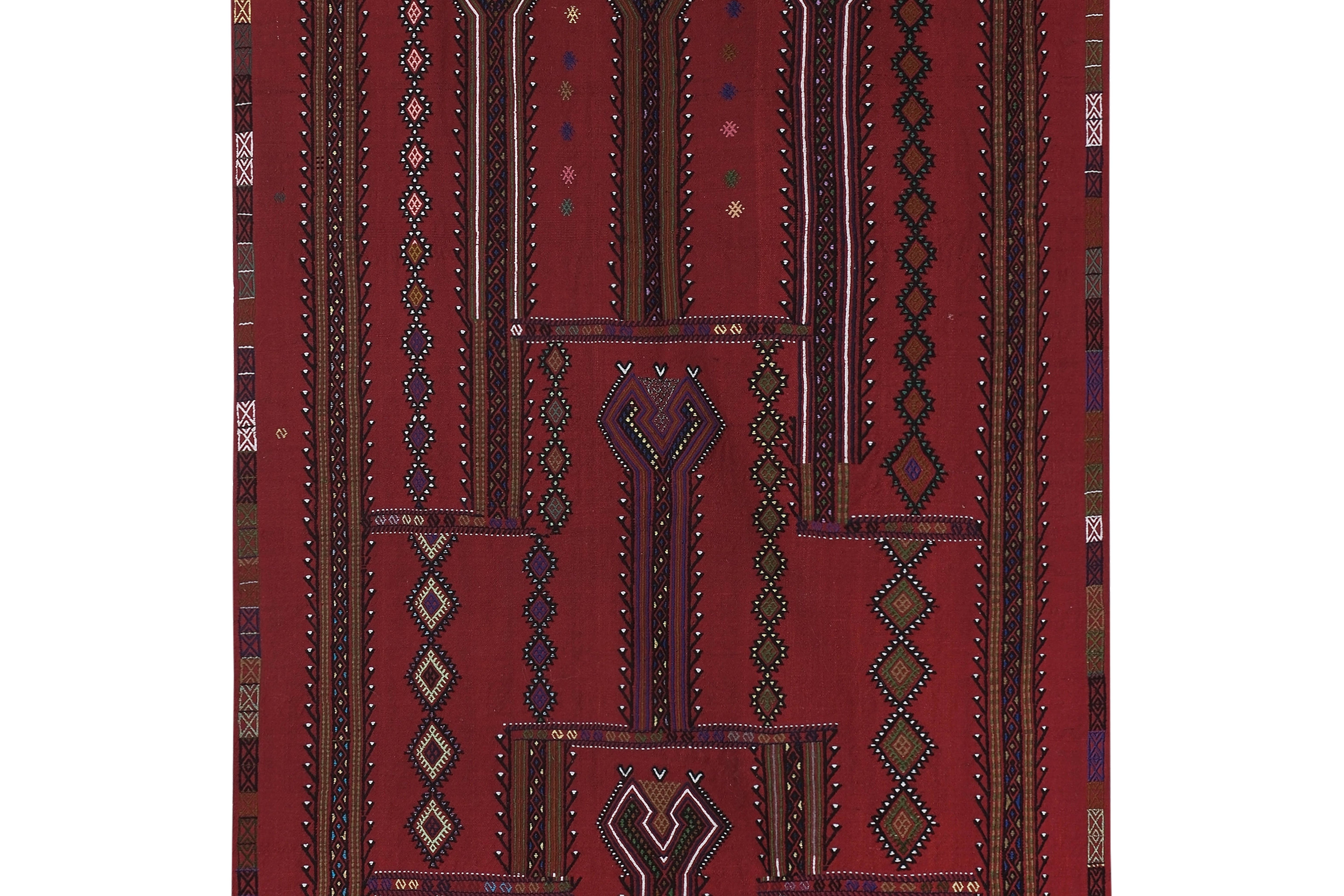 Vintage Turkish Kilim Rug 4'9'' x 7'7''