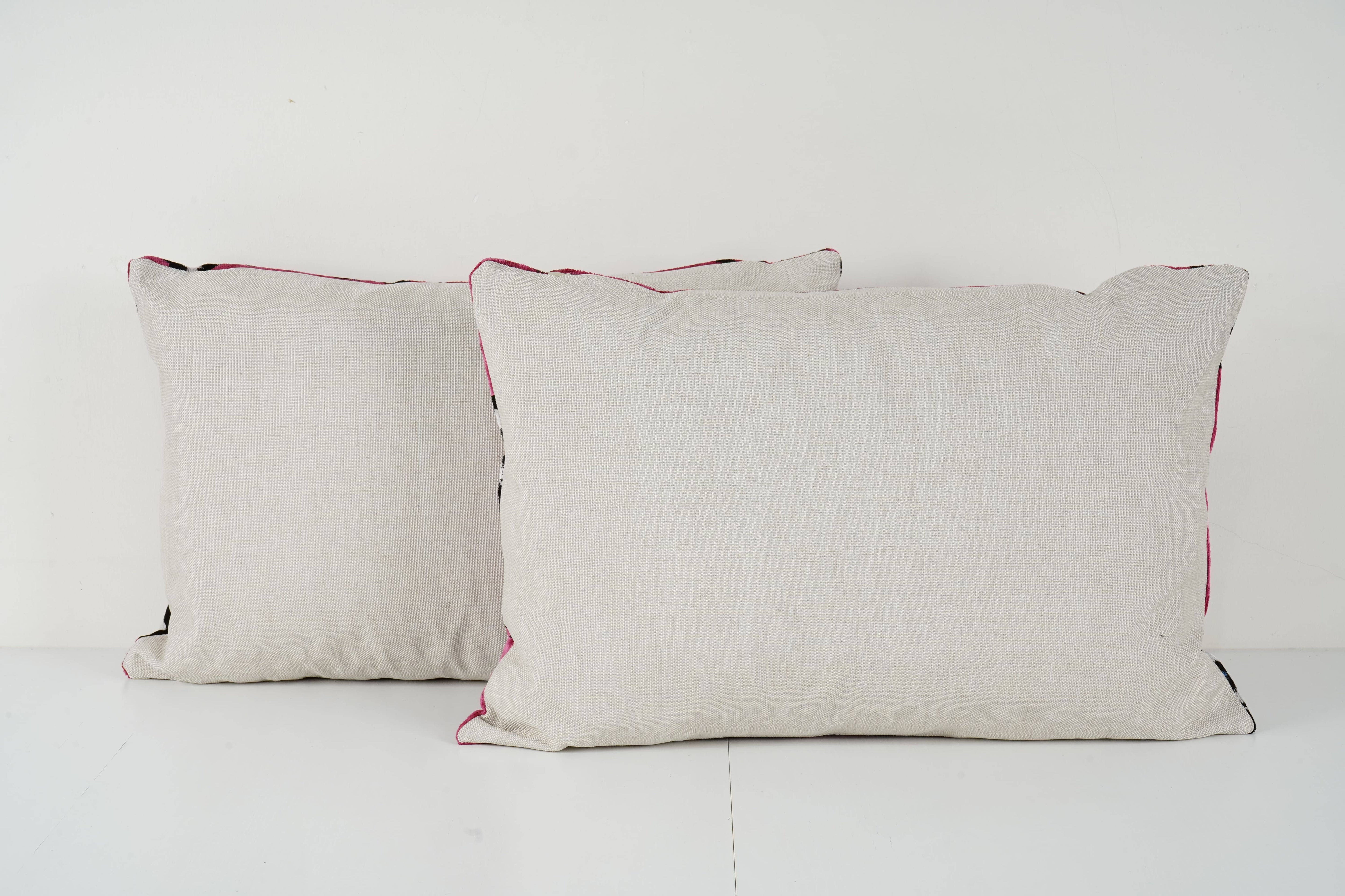 Silk Ikat Velvet Pillow Cover Set of 2 | 16'' x 24''