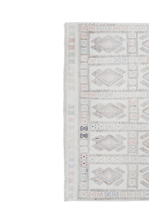 Vintage Turkish Kilim Rug 4'1'' x 7'1''