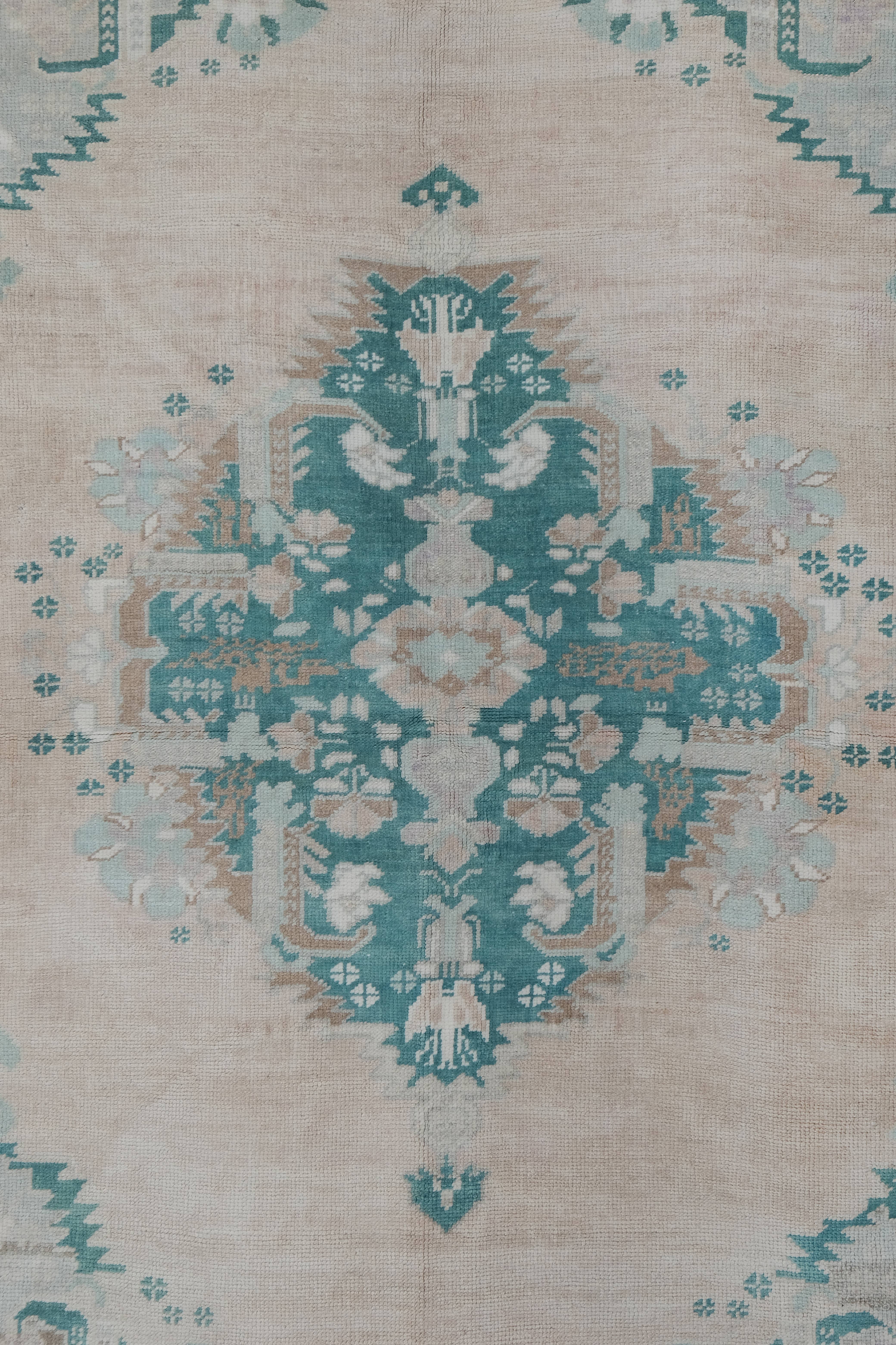 Vintage Oushak Rug 5'9'' x 8'6''
