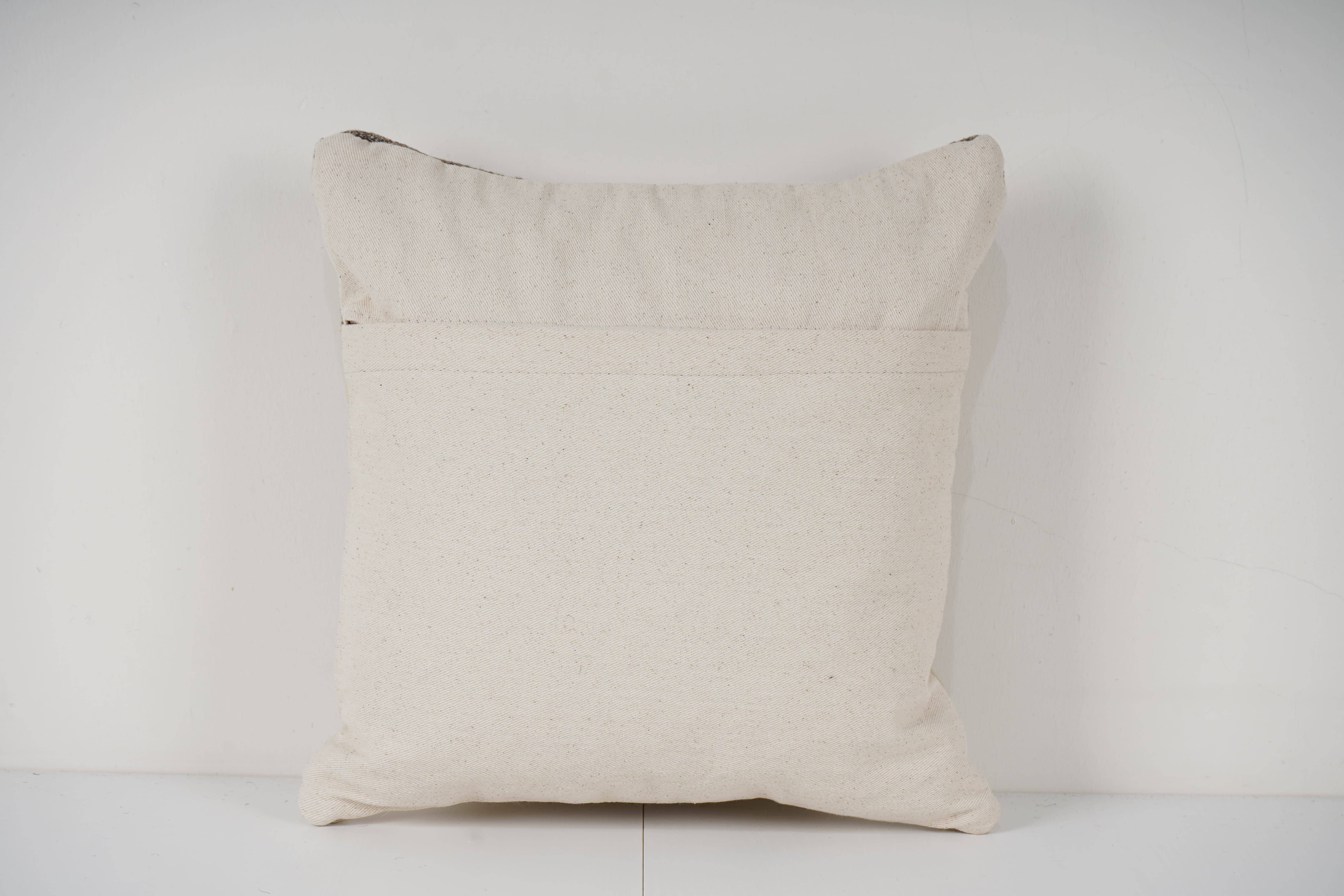 Kilim Pillow Cover | 16'' x 16''