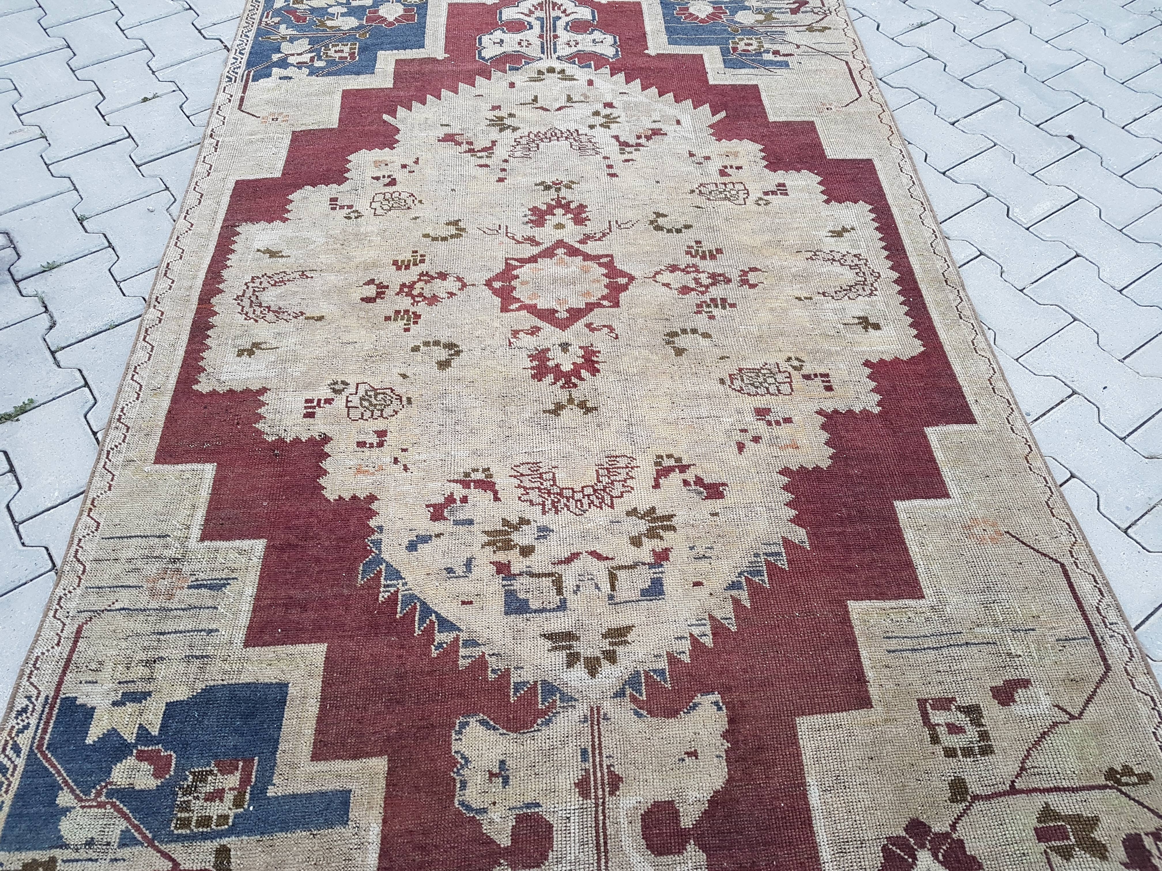 Vintage Turkish Anatolian Rug 4'7'' x 8'11''